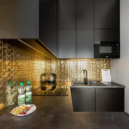 Comfort 204 By Bookinghost * Warsaw